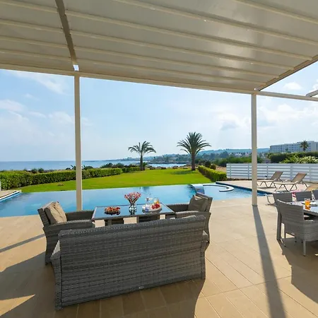 Βίλα Infinity Πρωταράς