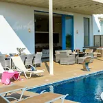 Infinity Vila
