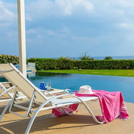 Infinity Villa *