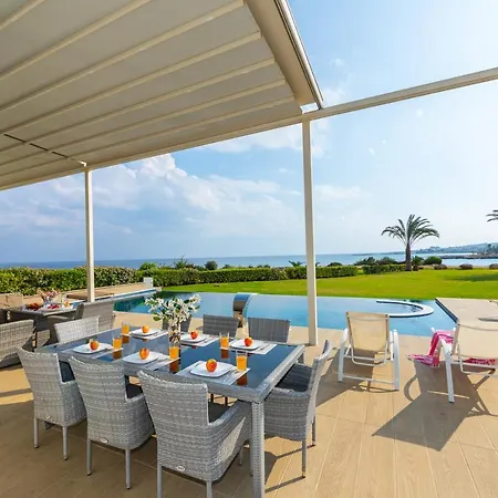 Villa Infinity *